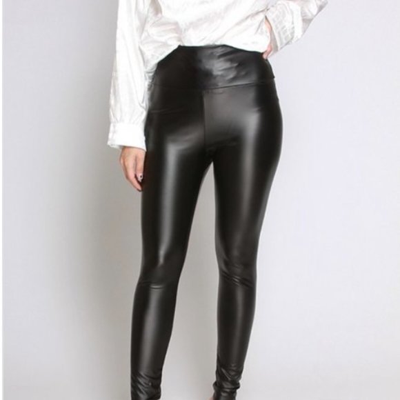 Last Pair 5🌟 rating NWT Gold Liquid Leggings Faux Vegan Leather Small - Picture 3 of 8